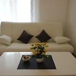 Sonja Apartman Podgora